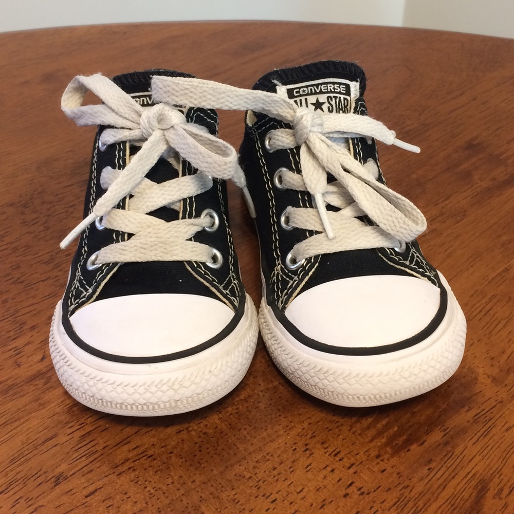 Black converse